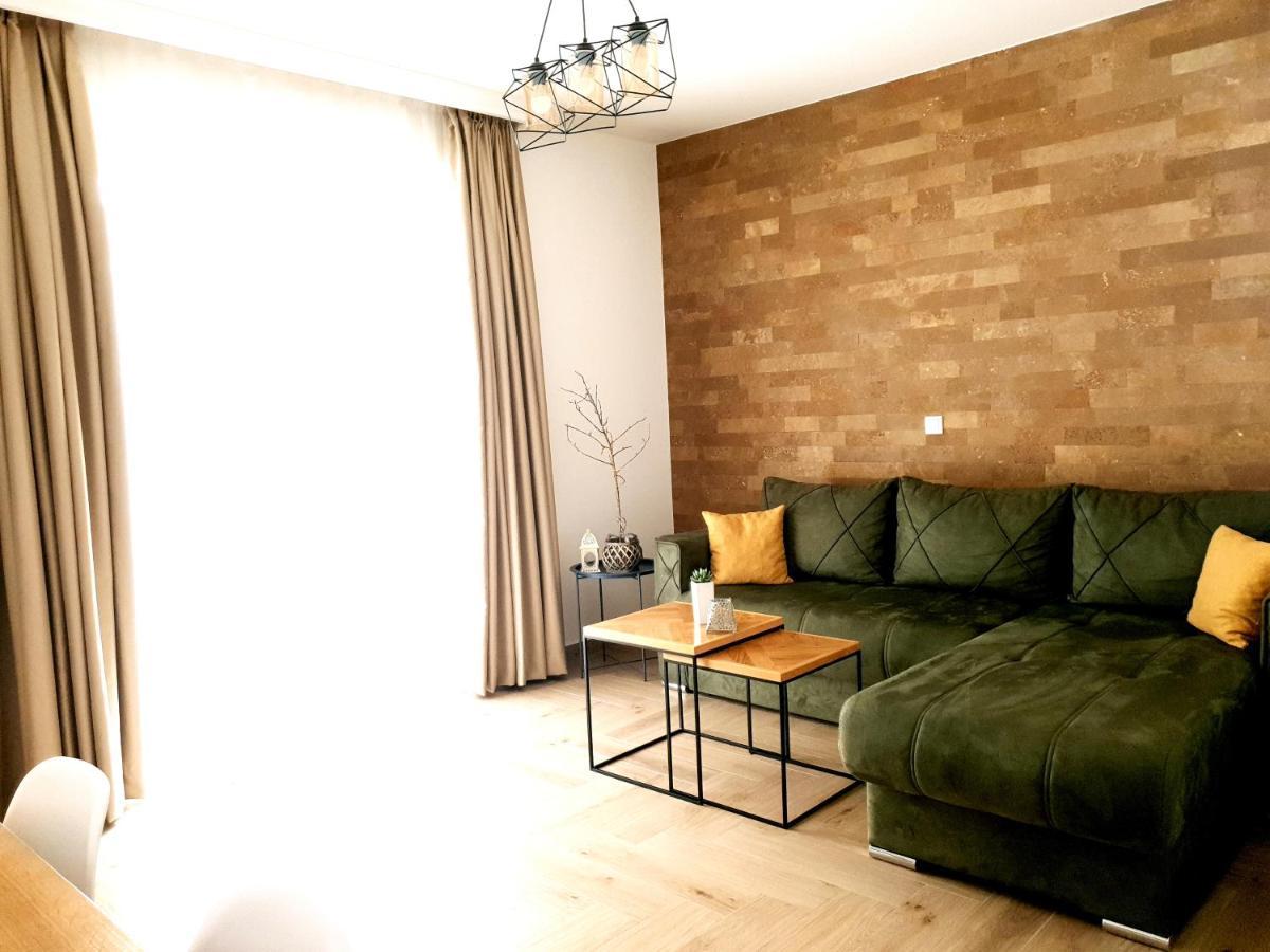 Lacasa Apartments & Restaurant อุลซิน ภายนอก รูปภาพ
