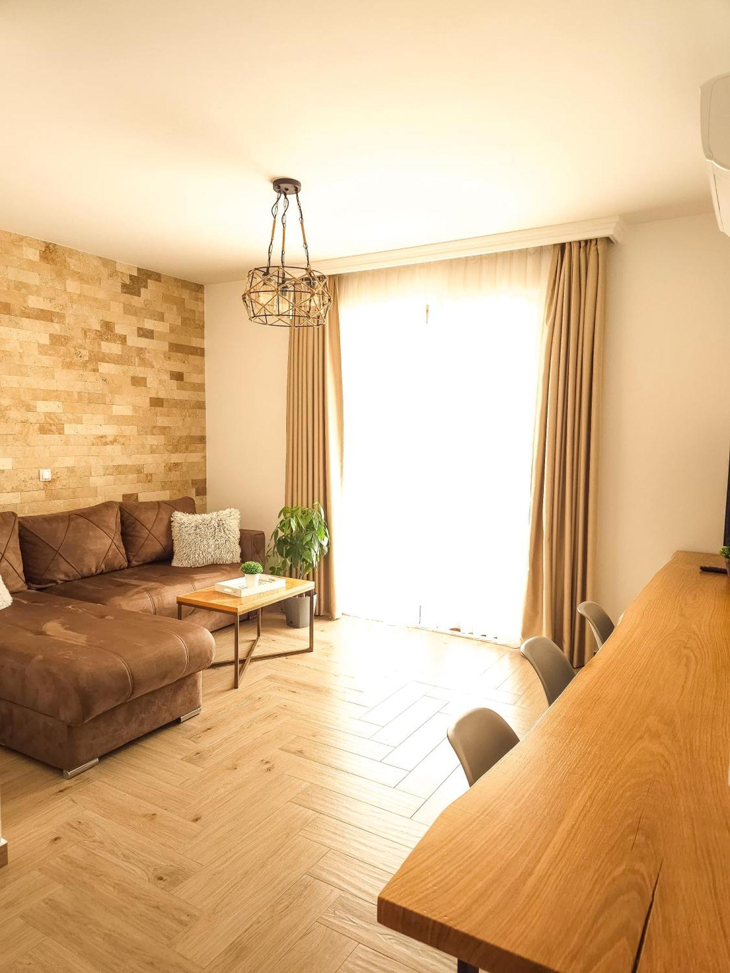 Lacasa Apartments & Restaurant อุลซิน ภายนอก รูปภาพ