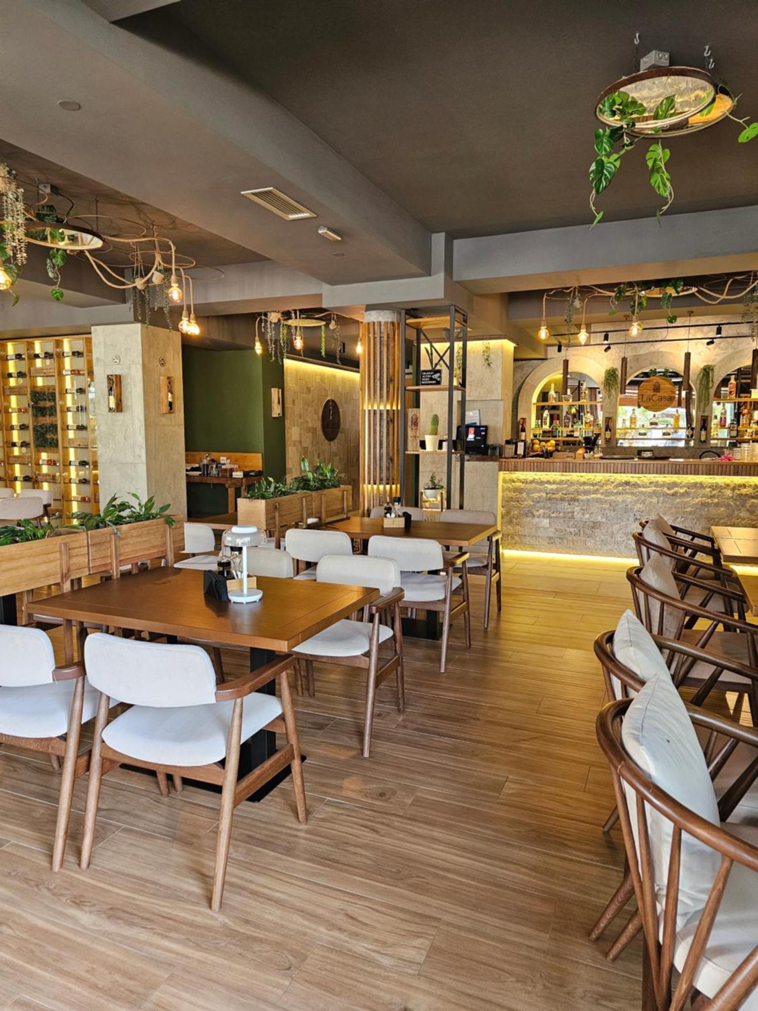 Lacasa Apartments & Restaurant อุลซิน ภายนอก รูปภาพ