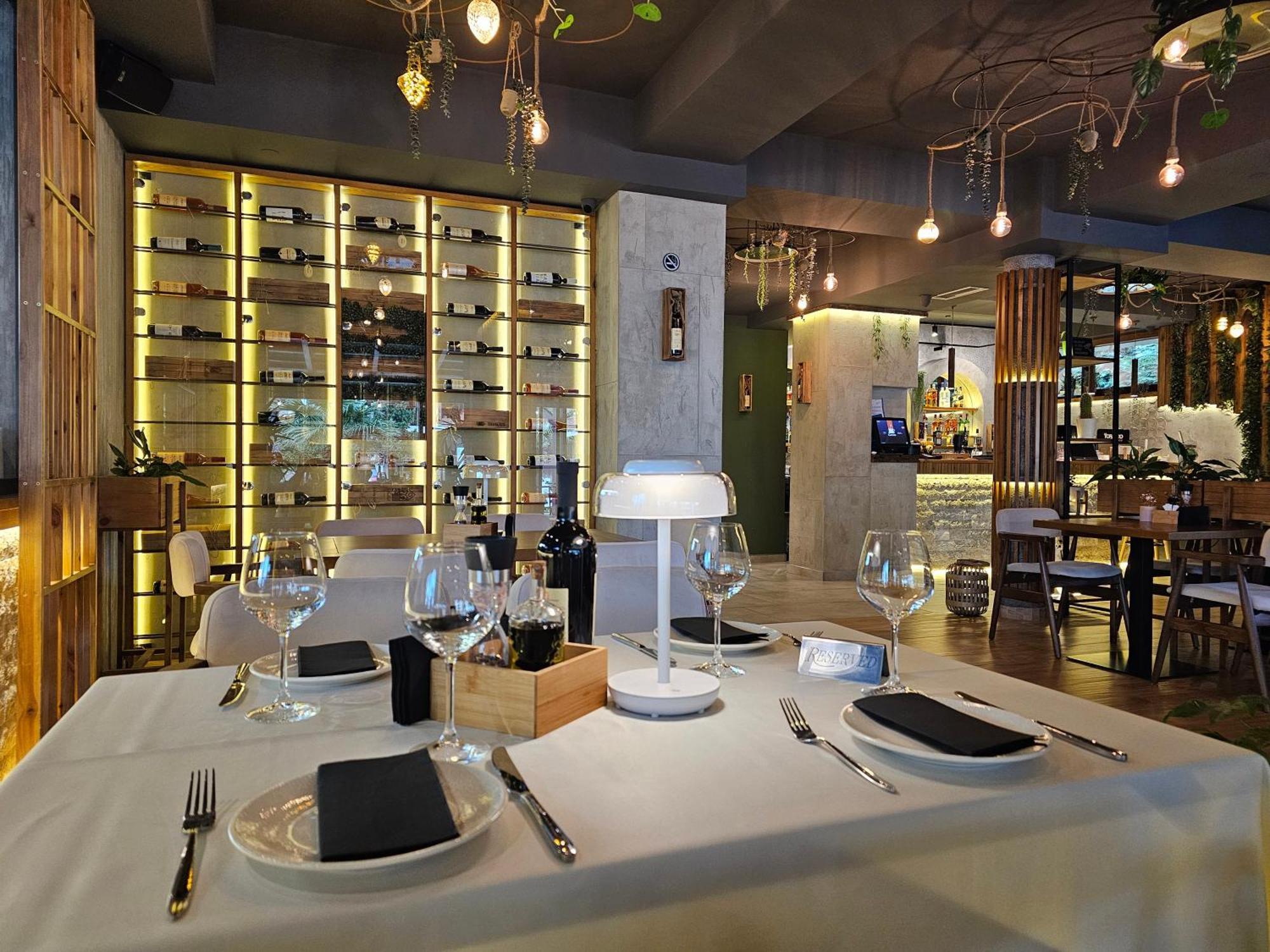 Lacasa Apartments & Restaurant อุลซิน ภายนอก รูปภาพ